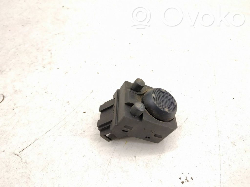 Volkswagen Golf III Comutator oglinzi laterale 