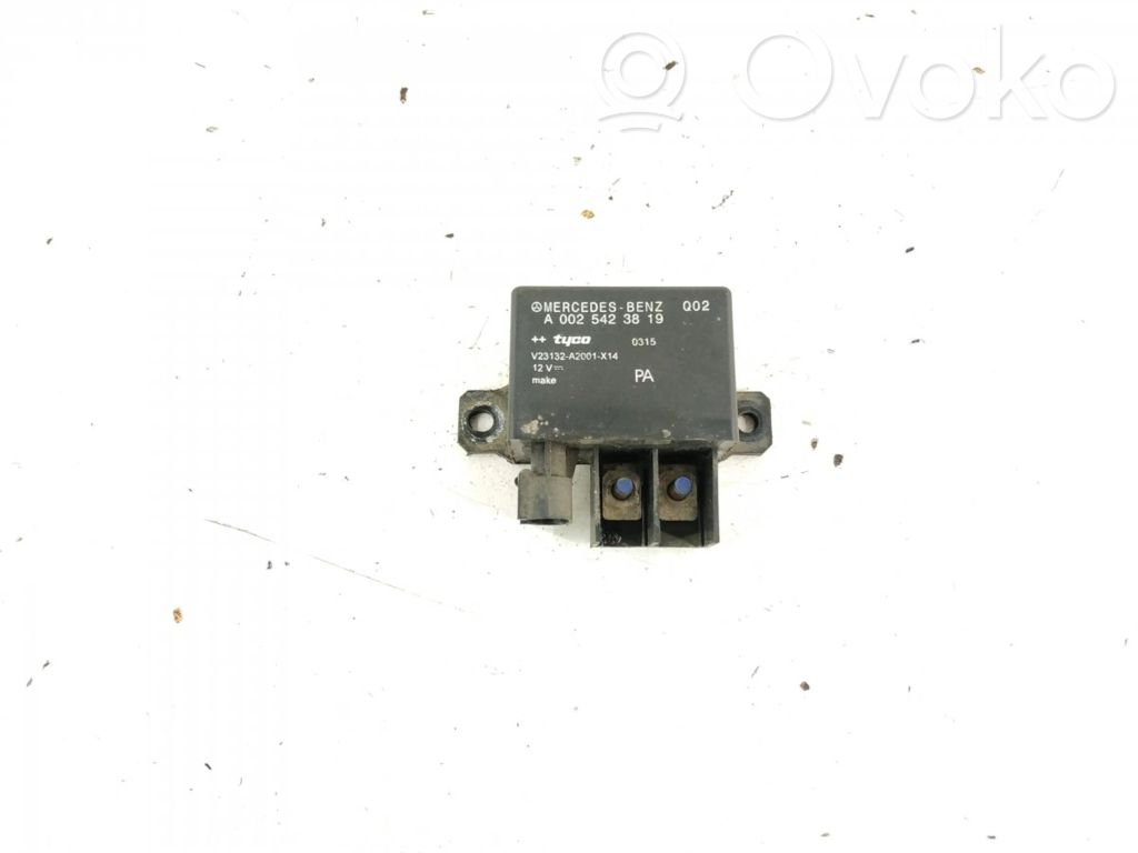 Battery control module   0025423819,A0025423819,0025423819,A0025423819