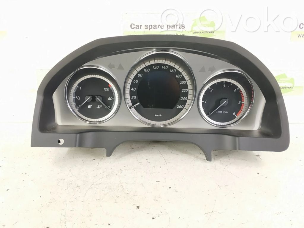 Mercedes-Benz C W204 Vitezometru (grup de instrumente) 