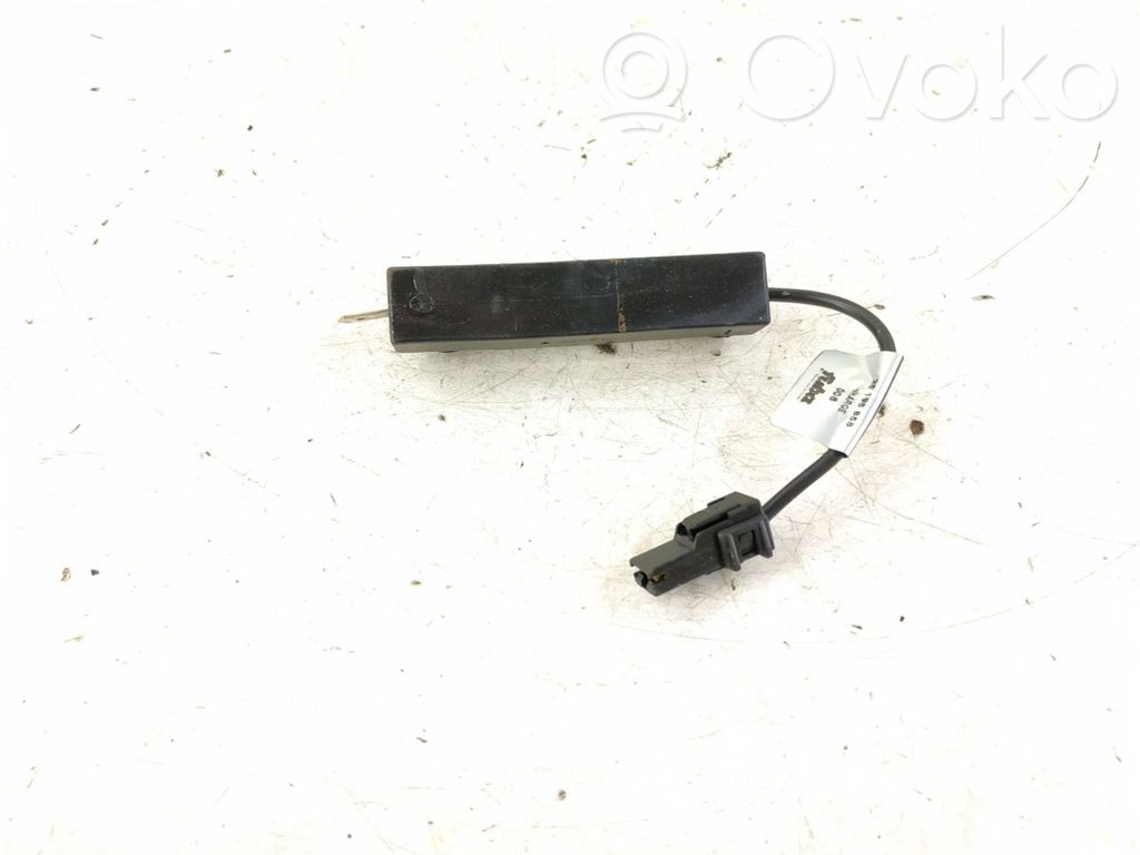 Mercedes-Benz E W212 Antena radiowa 