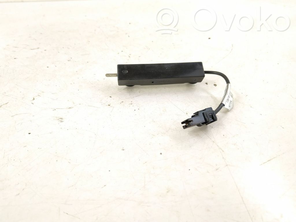 Mercedes-Benz E W212 Antena radiowa 