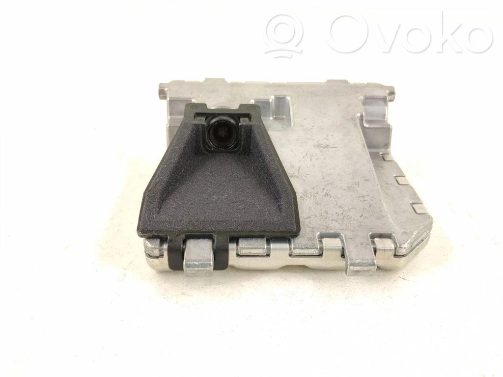 Mercedes-Benz B W246 W242 Frontkamera Windschutzscheibe Frontscheibe 