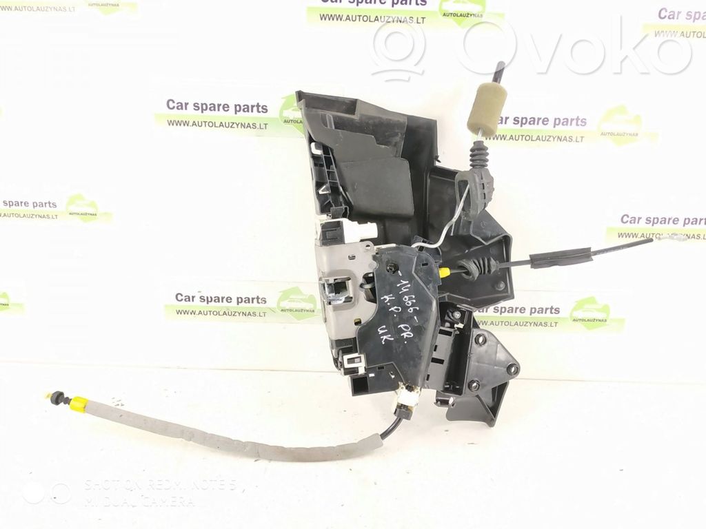 Mercedes-Benz C W204 Zamek drzwi przednich 