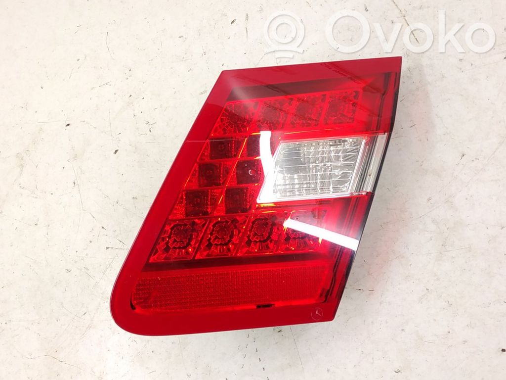 Lampy tylnej klapy bagażnika   DALISID2583,2128200864,2128203264,2129060258,A2128200864,A2128203264,A2129060258