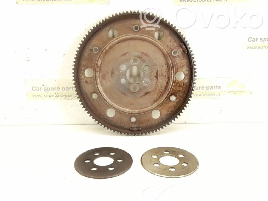 Toyota Yaris Volant moteur 