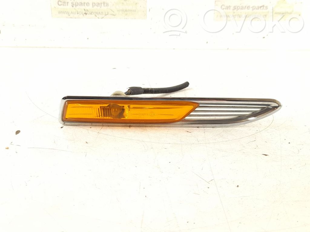 Ford Mondeo MK IV Front indicator light 
