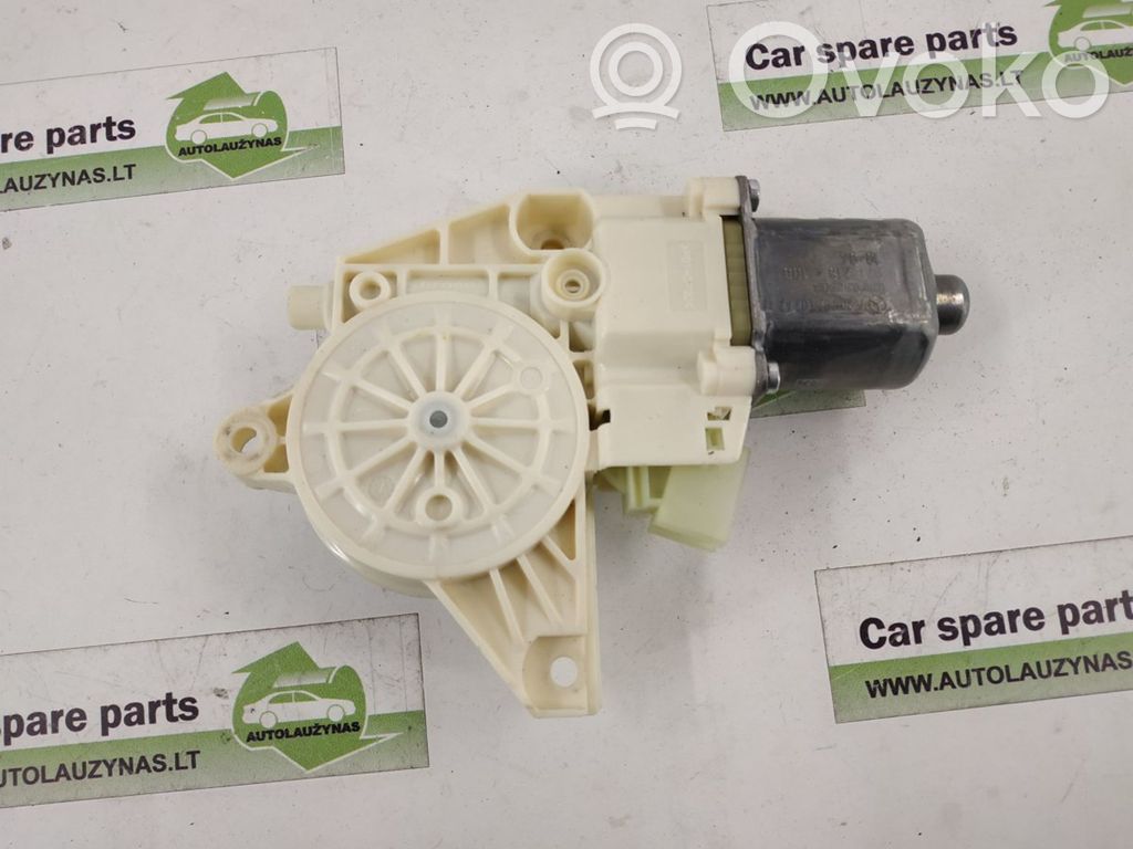 Mercedes-Benz E W212 Silnik regulatora szyby drzwi przednich 