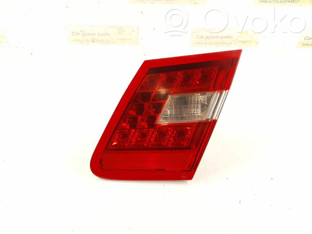 Mercedes-Benz E W212 Lampy tylnej klapy bagażnika 
