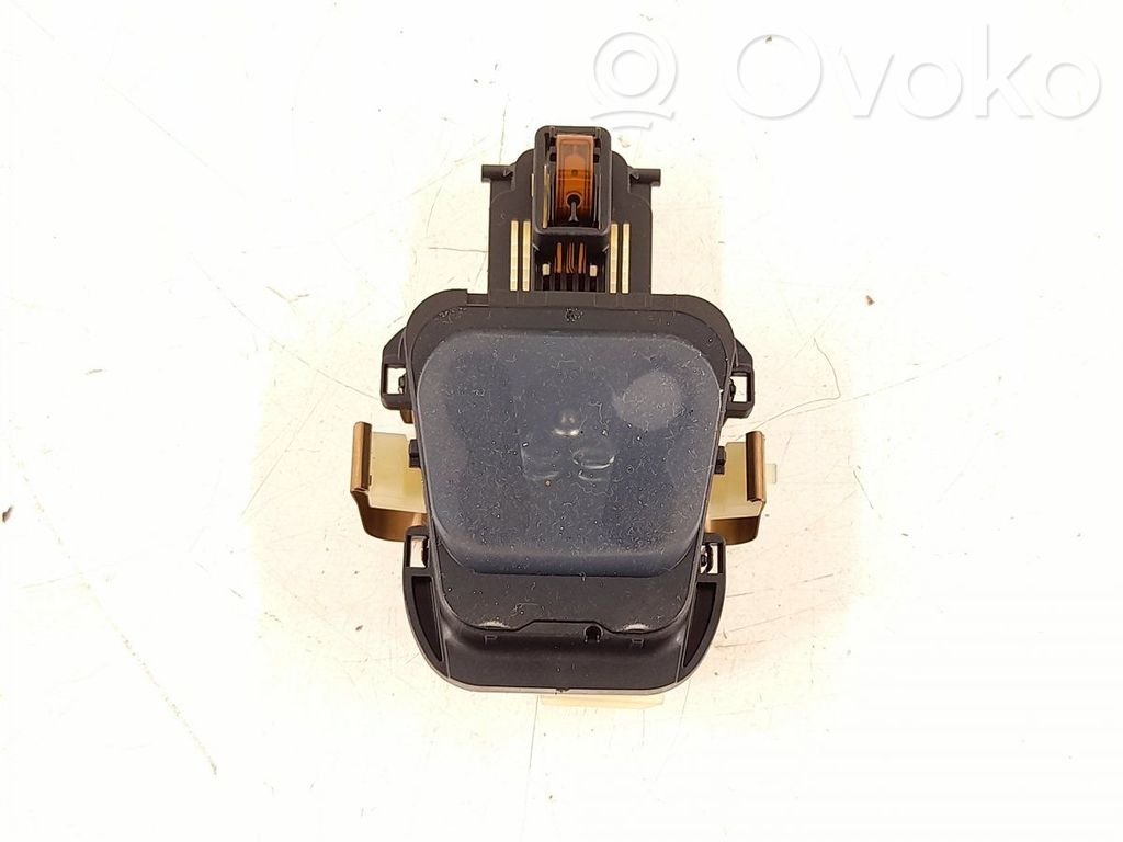 Mercedes-Benz C AMG W205 Regensensor 
