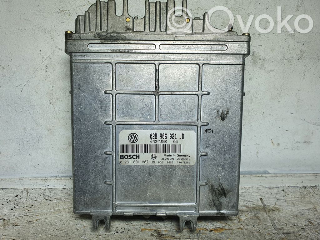 Engine control unit/module   0281001807,028906021JD