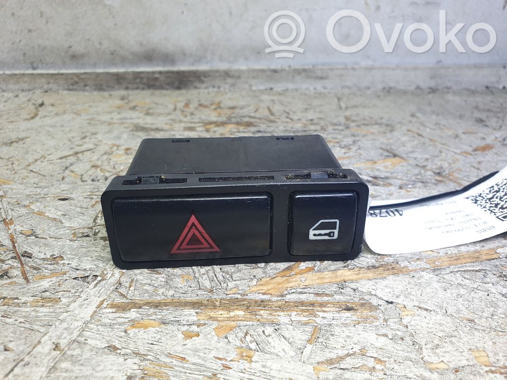 Hazard light switch   61318368920