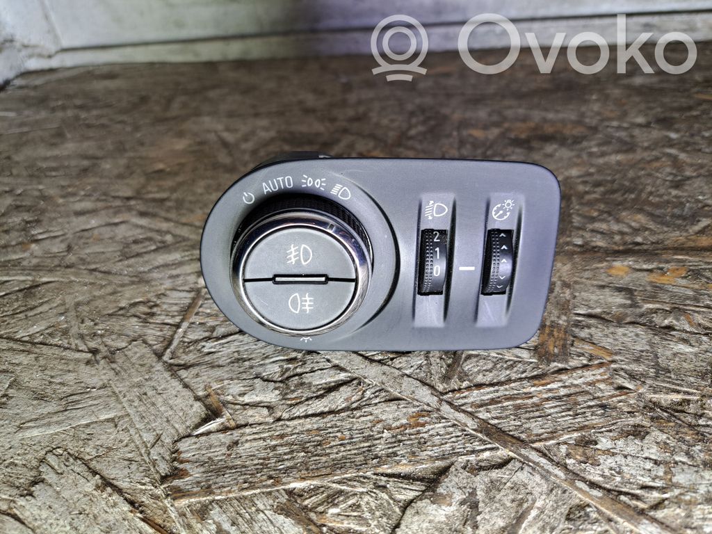 Opel Corsa D Light switch 
