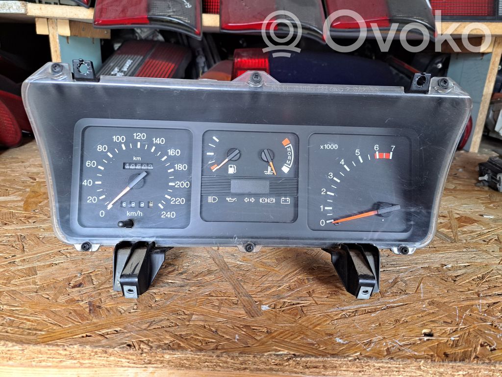 Ford Sierra Geschwindigkeitsmesser Cockpit 