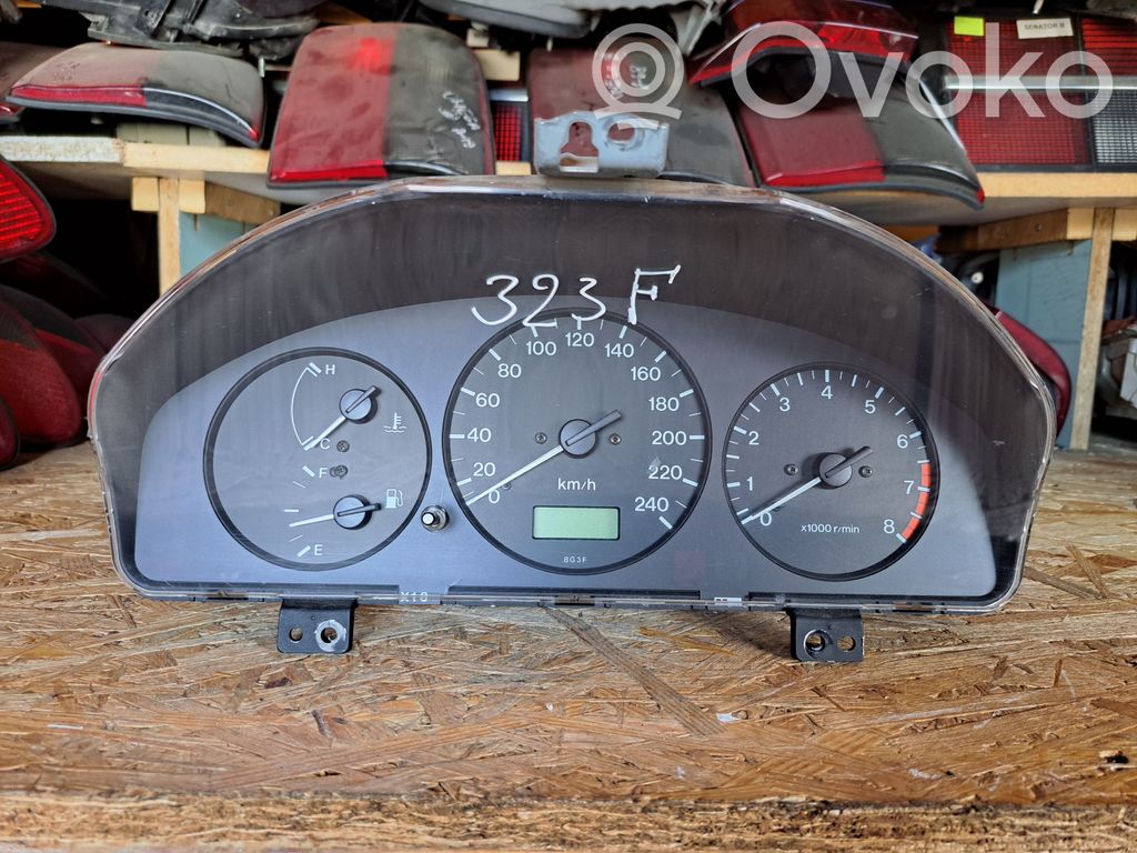 Mazda 323 F Vitezometru (grup de instrumente) 