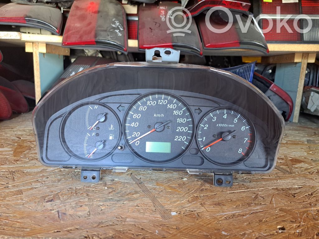 Mazda 323 F Spidometrs (instrumentu panelī) 