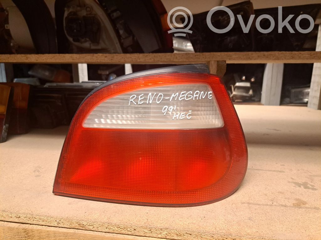 Renault Megane I Aizmugurējais lukturis virsbūvē 