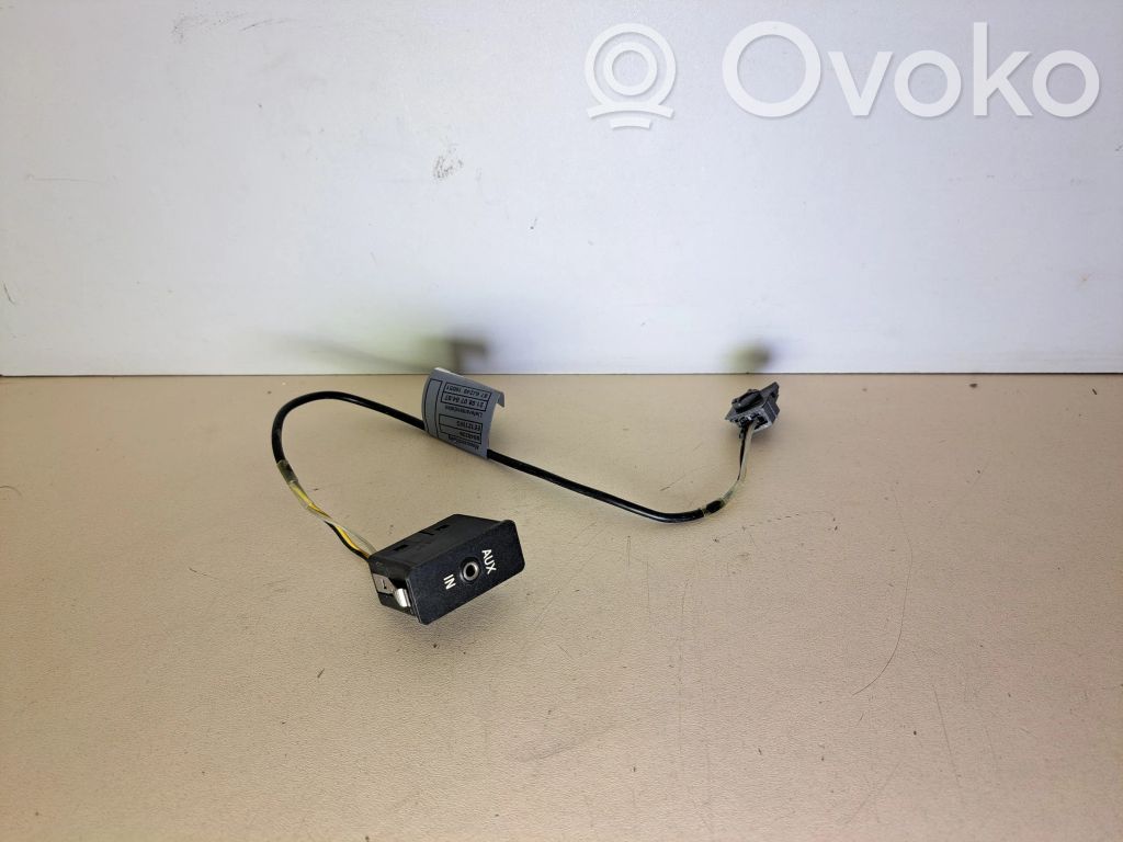 AUX in-socket connector   6940236,6J24919051,676J249,133188,13318810