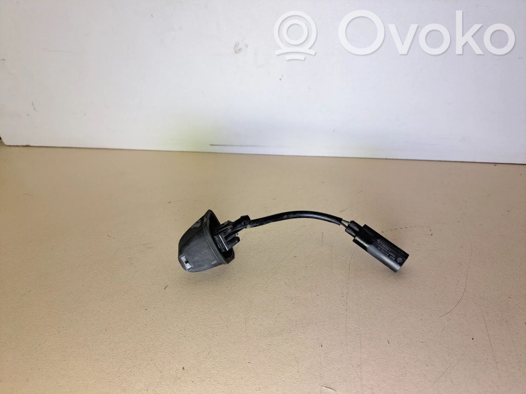 BMW 3 E90 E91 Windshield washer spray nozzle 