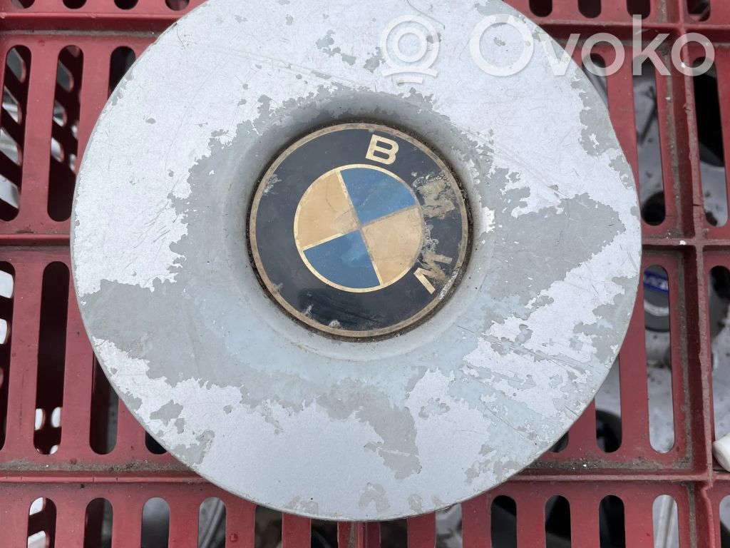 BMW 5 E34 Original wheel cap 