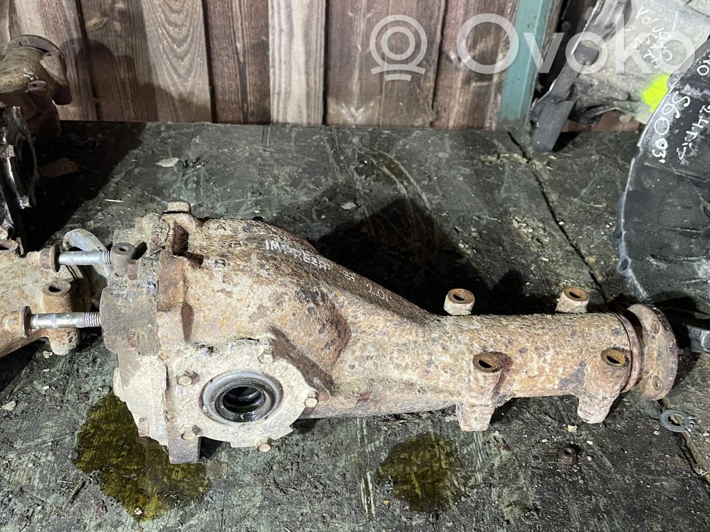 Subaru Impreza I Galinis reduktorius 
