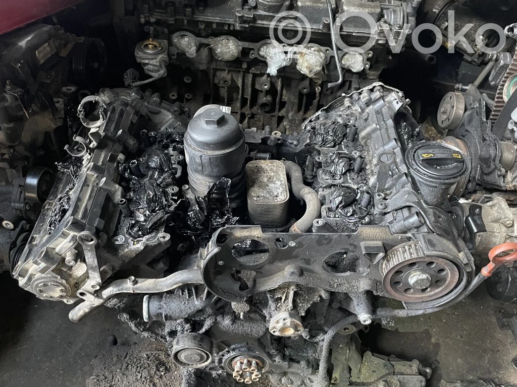 Audi A4 S4 B7 8E 8H Moottori 