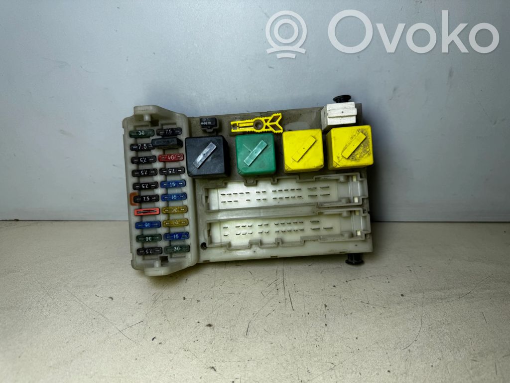 Ford Mondeo MK II Sicherungskasten komplett 