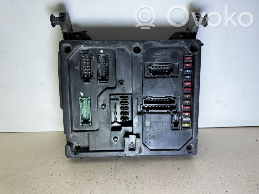 Ford Galaxy Fuse module 