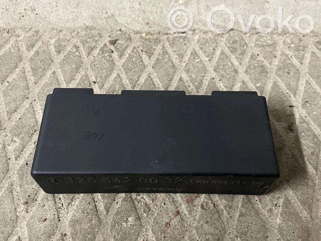 Mercedes-Benz E W124 Module d'éclairage LCM 