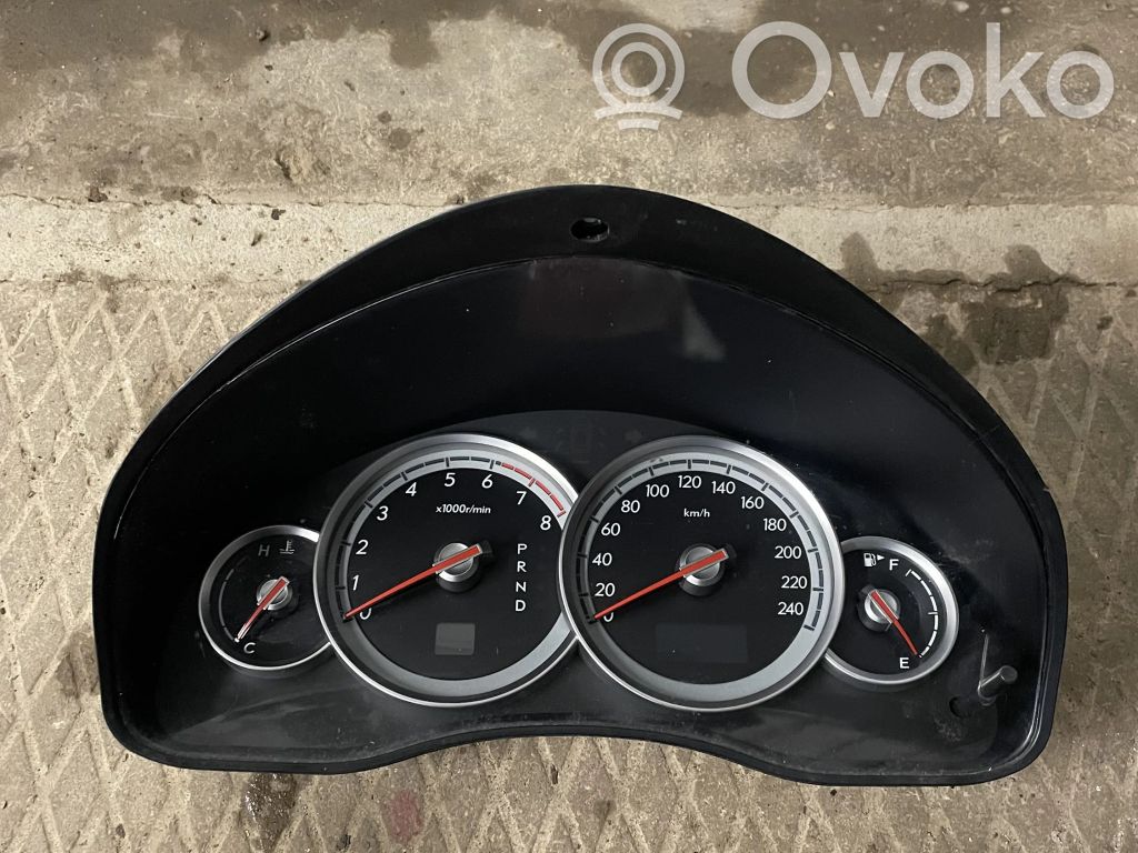 Subaru Outback Licznik / Prędkościomierz 