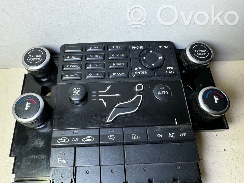Volvo V70 Climate control unit 