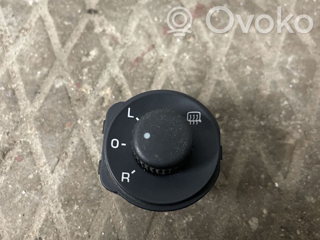 Skoda Octavia Mk2 (1Z) Schalter Versteller Außenspiegel 