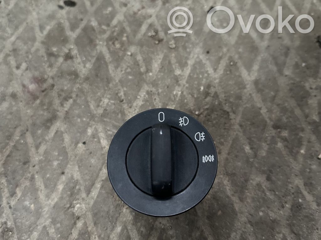 Light switch   8352215,530893,549366022