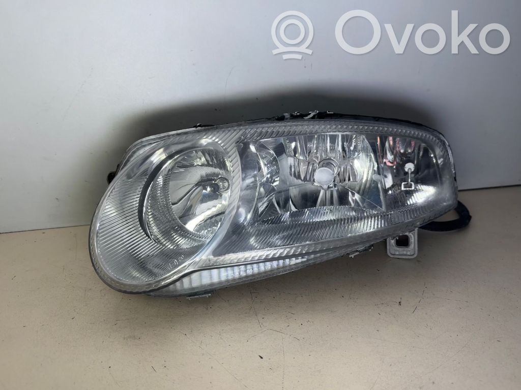 Alfa Romeo 147 Phare frontale 