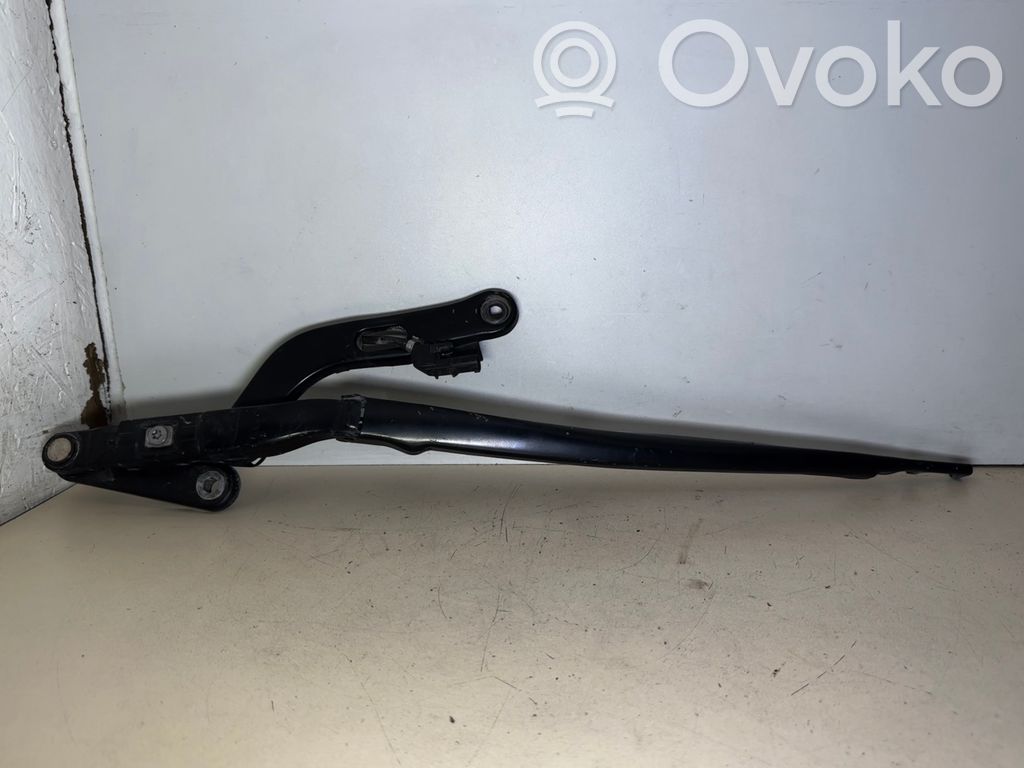 BMW 7 E65 E66 Front wiper blade arm 