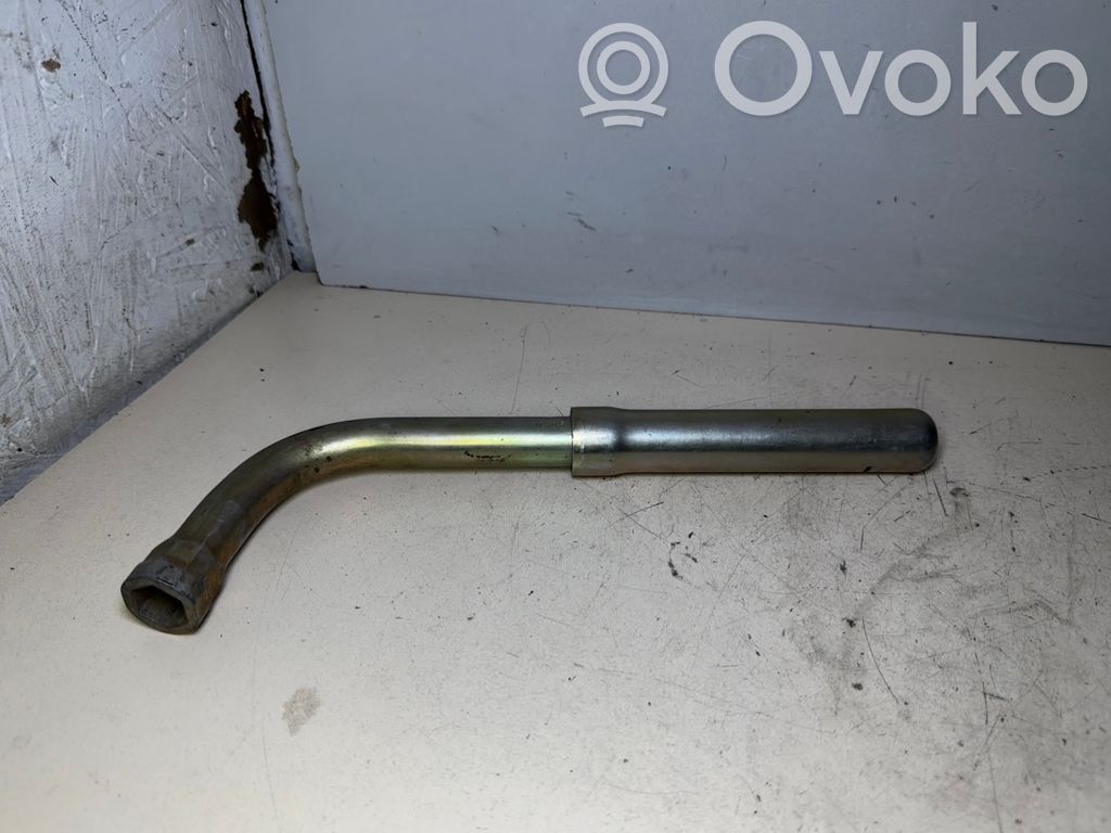 Klucz do śrub / nakrętek kół   A1635810001,12508