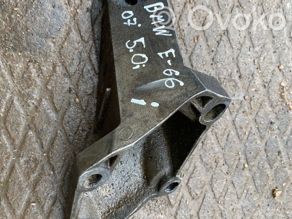 BMW 7 E65 E66 Engine mounting bracket 