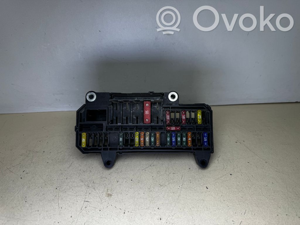 BMW 7 E65 E66 Fuse module 