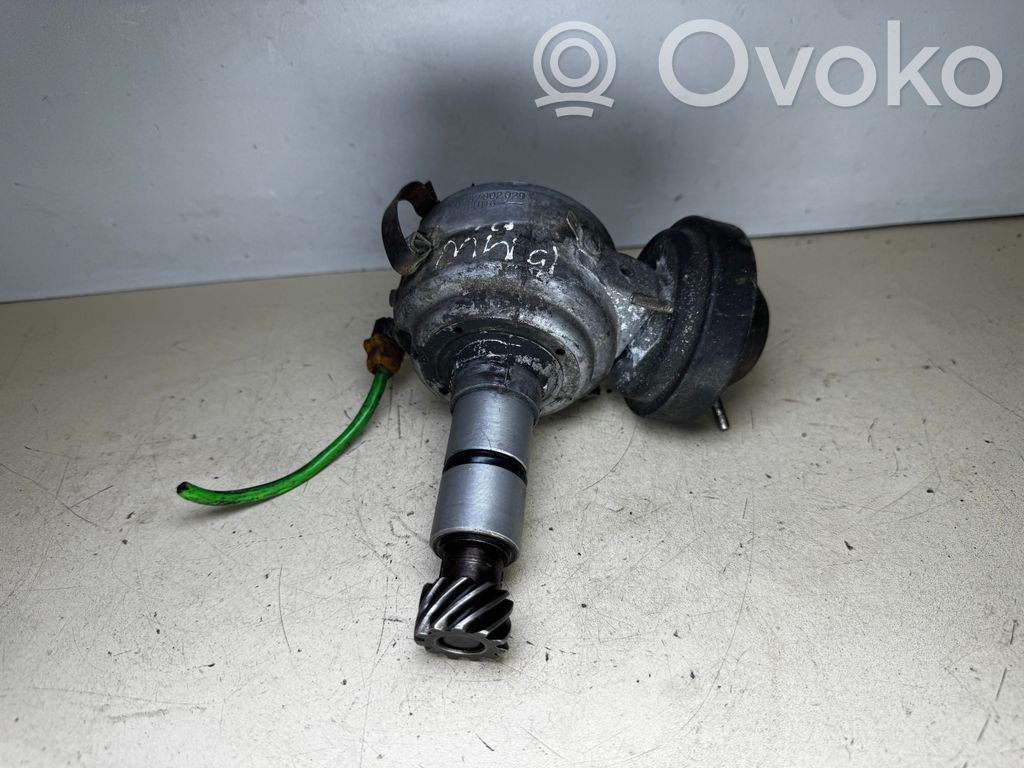 BMW 3 E30 Spark distributor 