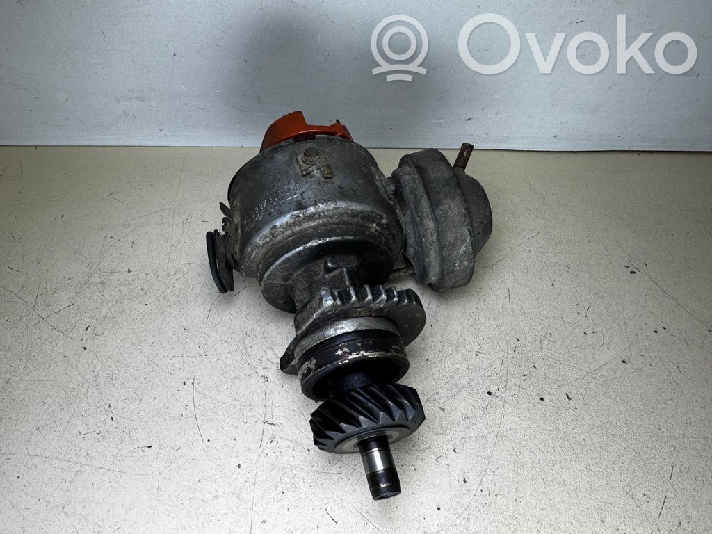 BMW 5 E28 Spark distributor 