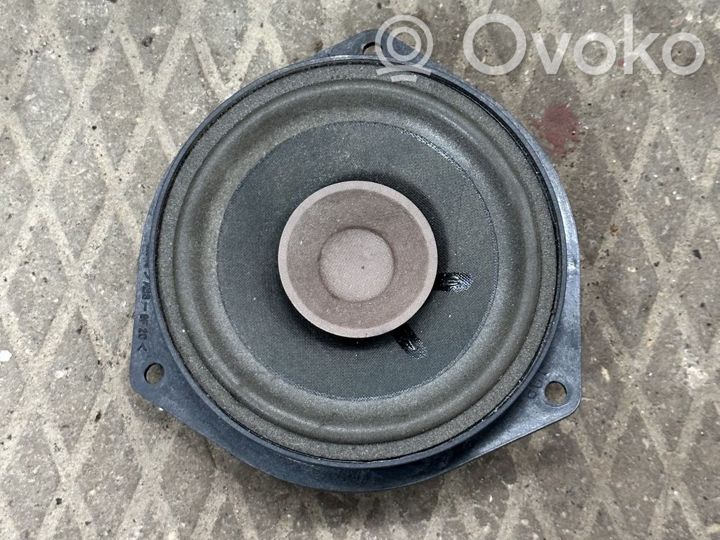 Opel Zafira B Takaoven kaiutin 