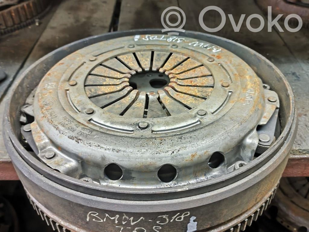 BMW 3 E36 Kit d'embrayage 