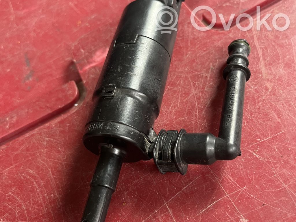 Volkswagen Jetta V Pompa spryskiwacza lampy przedniej 