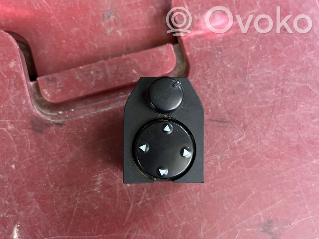 Interruptor del espejo lateral   8D0959565A