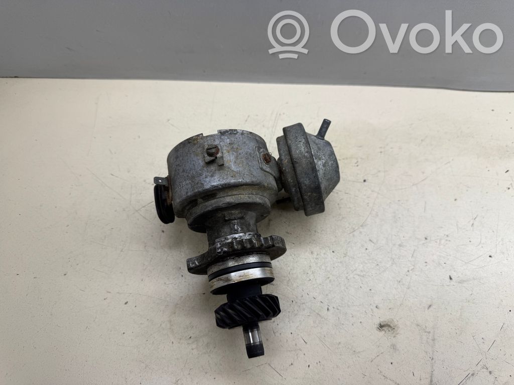 BMW 5 E28 Spark distributor 
