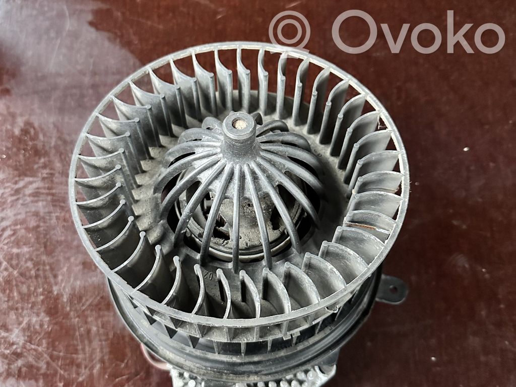 Mercedes-Benz E W124 Heater fan/blower 