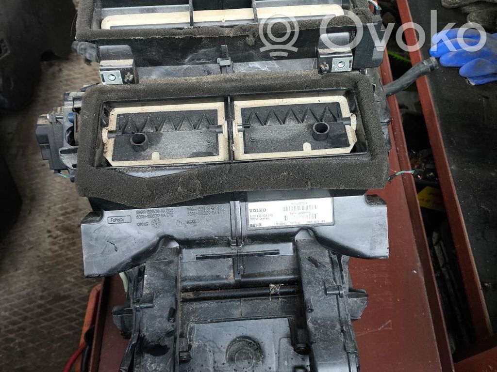 Volvo XC70 Nagrzewnica / Komplet 