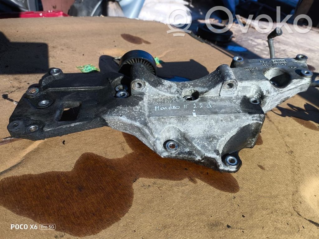 Ford Mondeo MK IV Generator/alternator bracket 