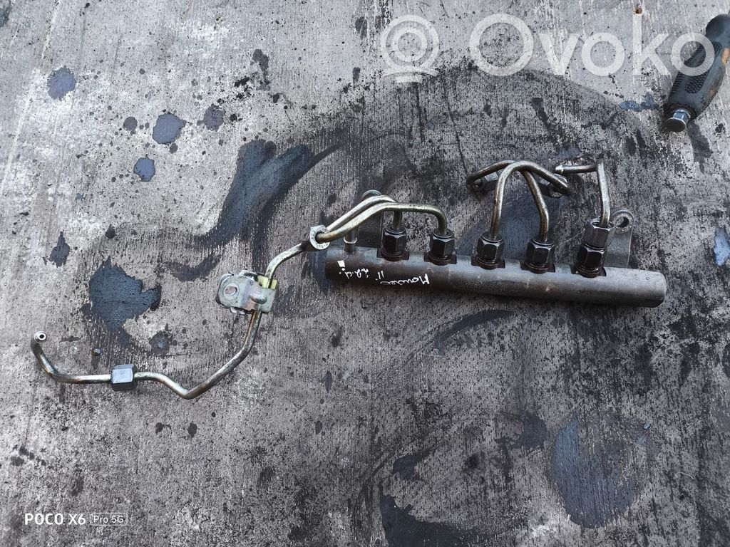 Ford Mondeo MK IV Listwa wtryskowa 