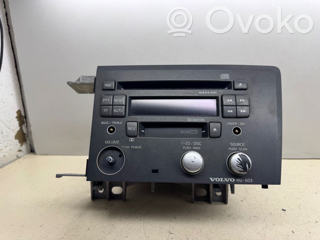 Volvo V70 Radio / CD-Player / DVD-Player / Navigation 