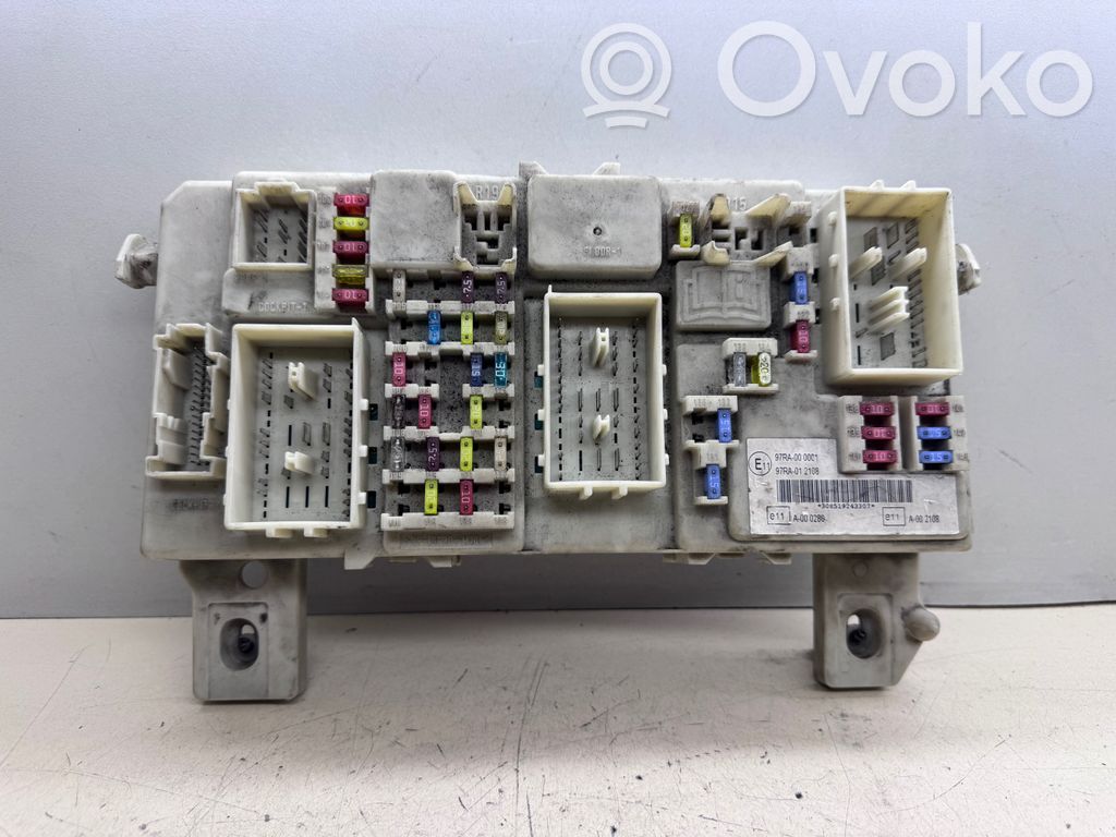 Ford Focus Módulo de fusible 